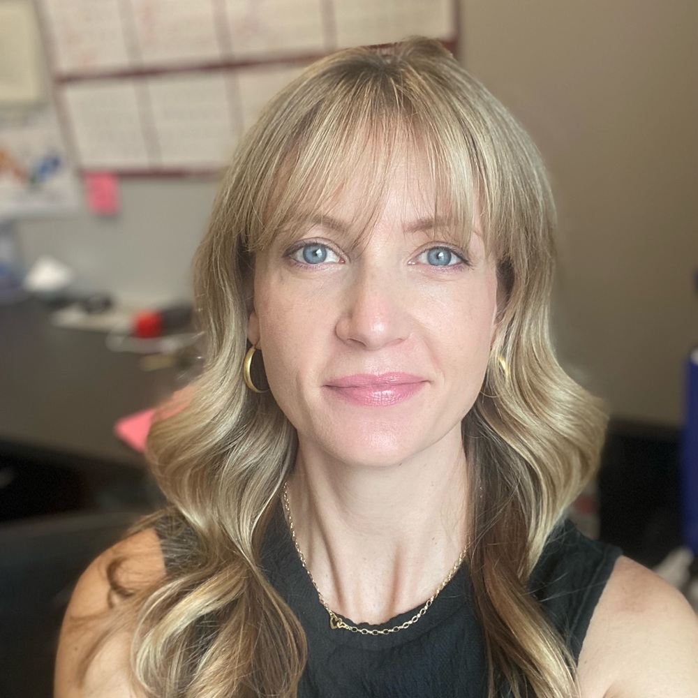 Meet your Posher, Laura
